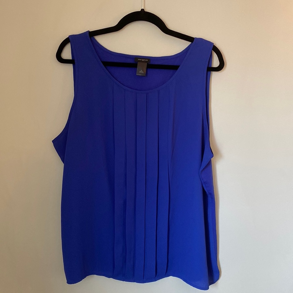 Ann Taylor Outlet blue shell